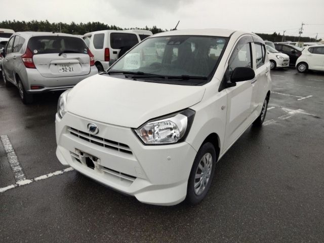 1039 Daihatsu Mira e s LA350S 2018 г. (LUM Fukuoka Nyusatsu)